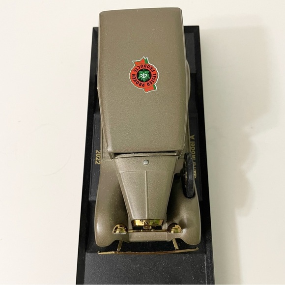 1928 Ford Model A Canadian Tire Liberty Classics Limited Edition - Picture 16 of 16